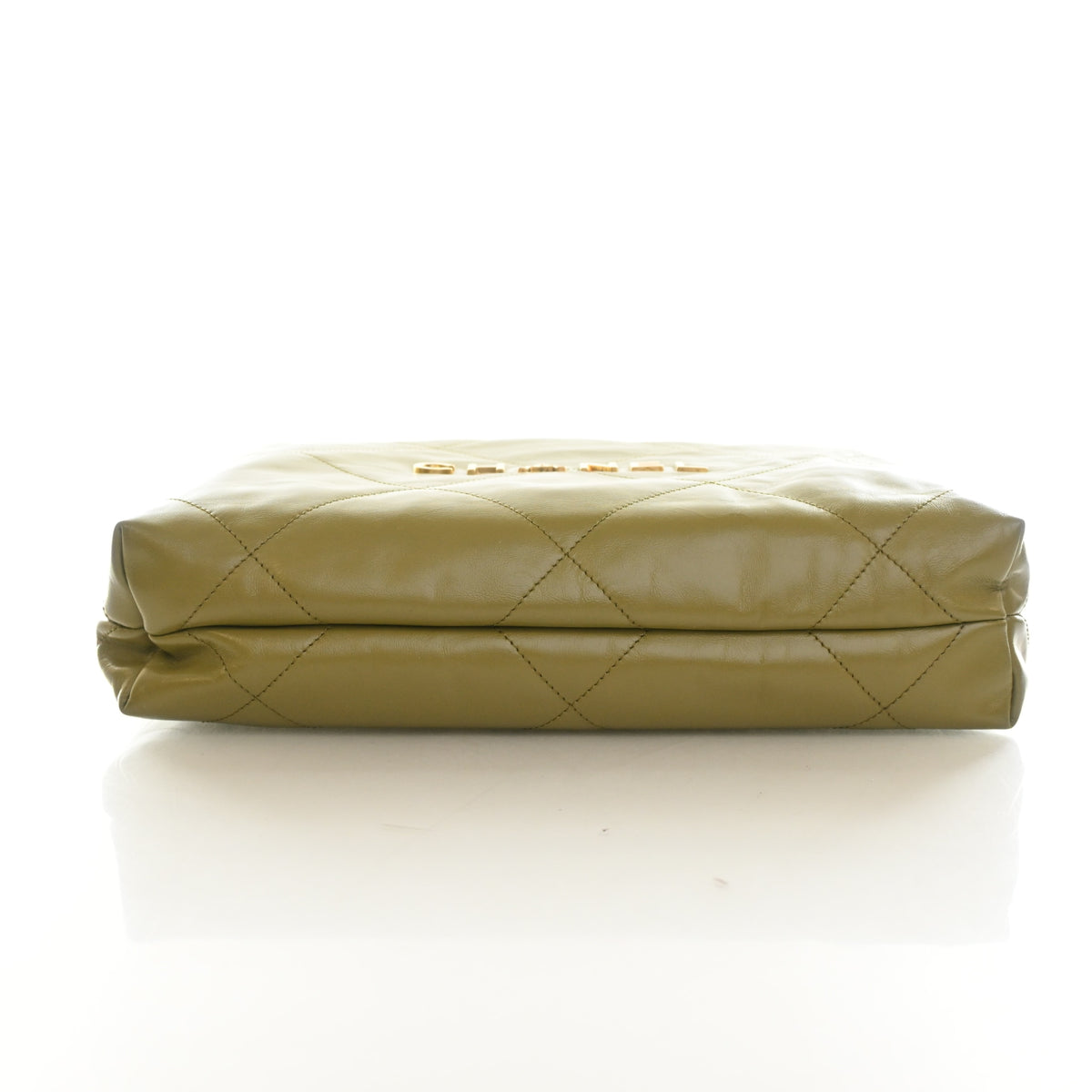 Pre-Owned Chanel 22 Hobo Small Calfskin, base and feet view, photo 11 of 14