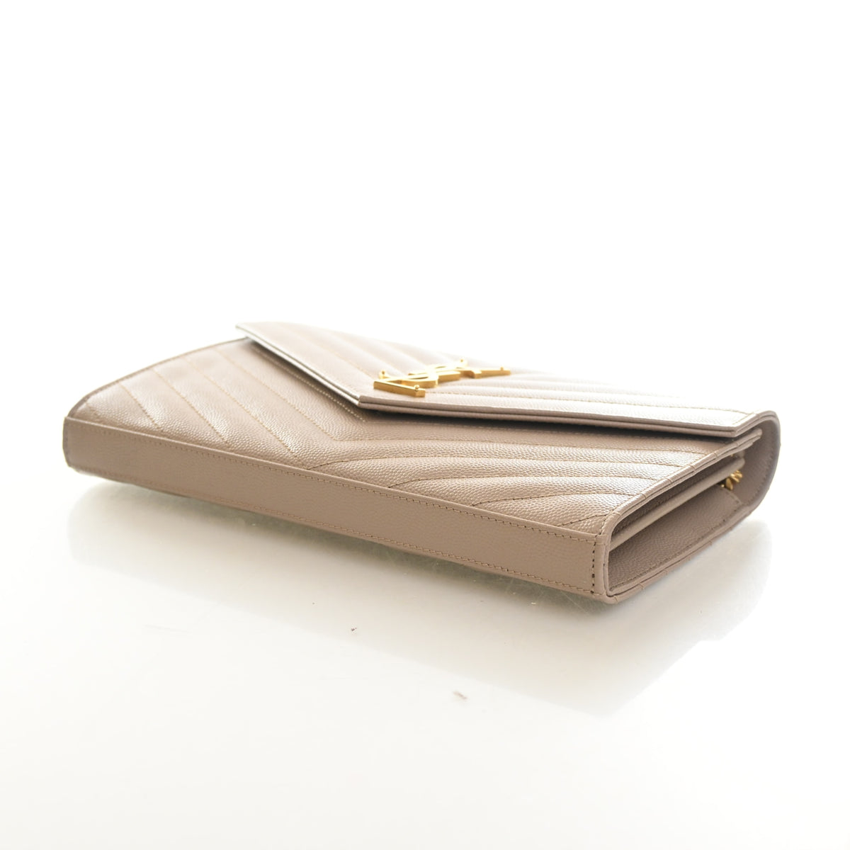 Pre-Owned Saint Laurent Wallet On Chain Calfskin Cassandre Envelope Chain WOC, side profile, photo 7 of 13