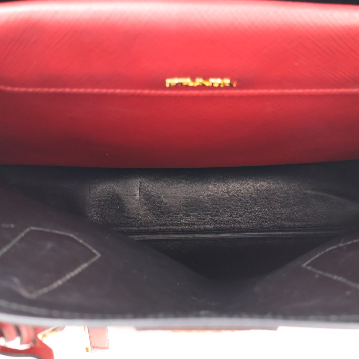 Pre-Owned Prada Tote Bag Medium Saffiano Lux Double, open interior with lining, photo 15 of 18