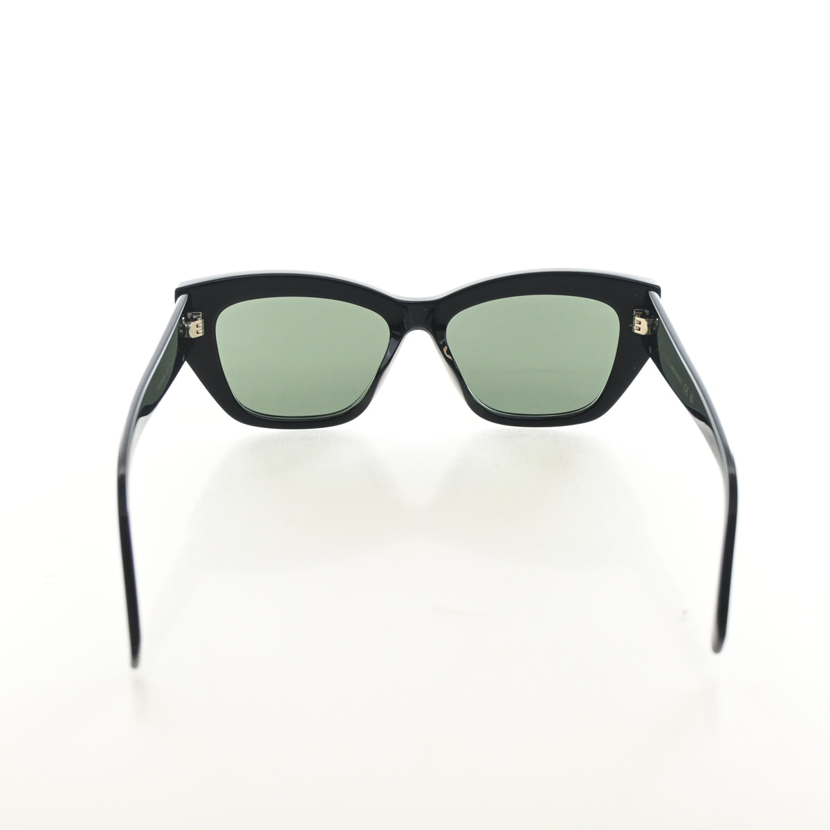 Pre-Owned Gucci Sunglasses Cateye, front view, photo 6 of 7