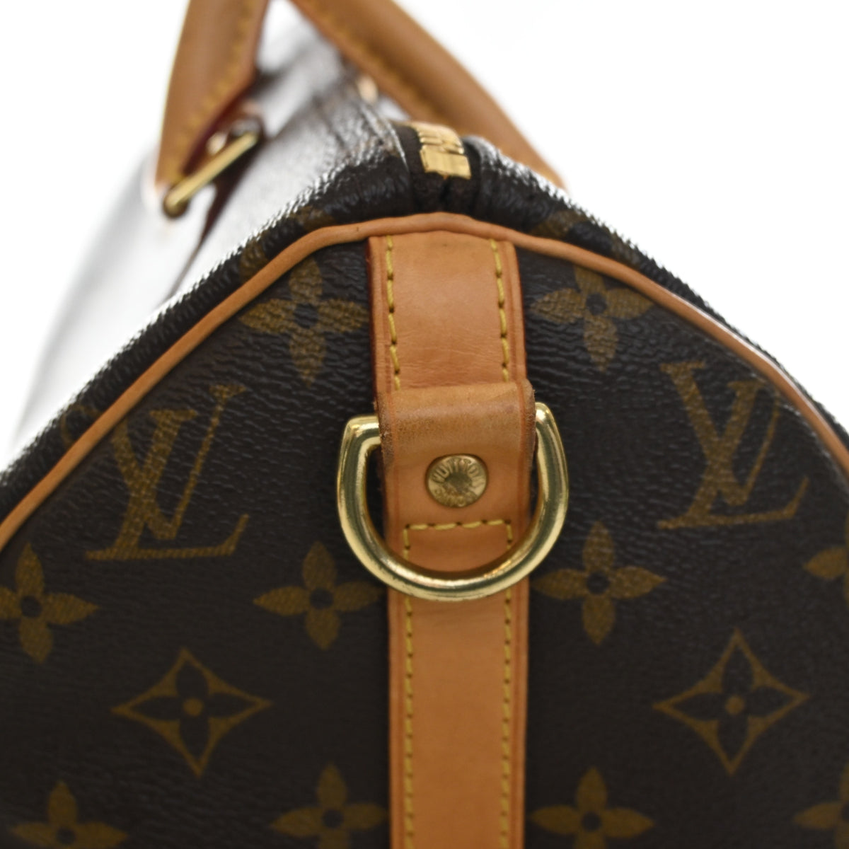 Pre-Owned Louis Vuitton Speedy Bandouliere 30 Monogram, corner and edge detail, photo 14 of 21