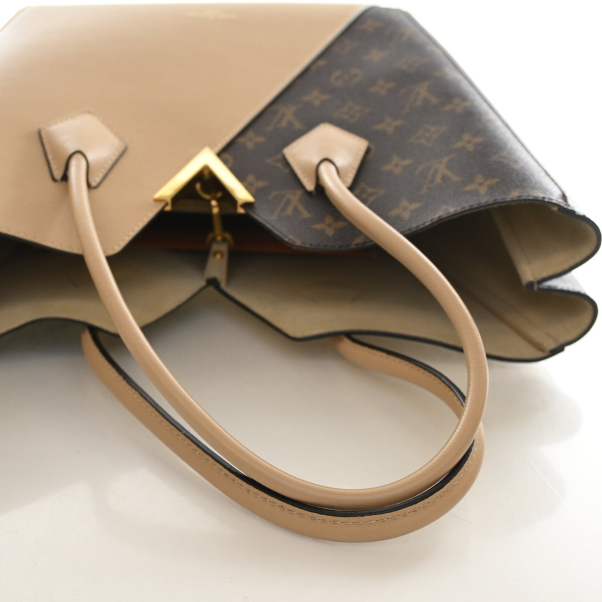 Louis Vuitton Monogram Kimono MM, photo 10 of 17
