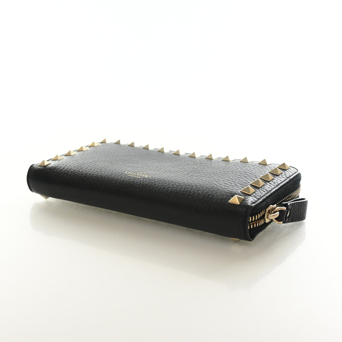 Pre-Owned Valentino Wallet Calfskin Rockstud Long, side view