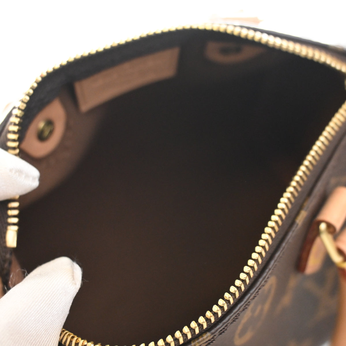 Pre-Owned Louis Vuitton Nano Speedy Monogram Bandouliere, open interior with lining