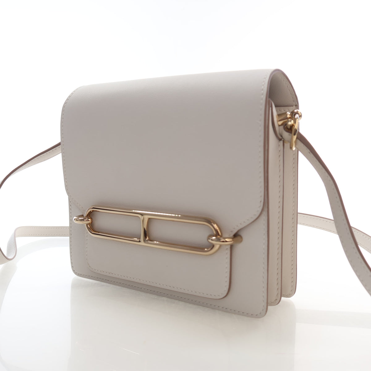 Pre-Owned Hermès Mini Beton Evercolor Leather Sac Roulis, three-quarter view