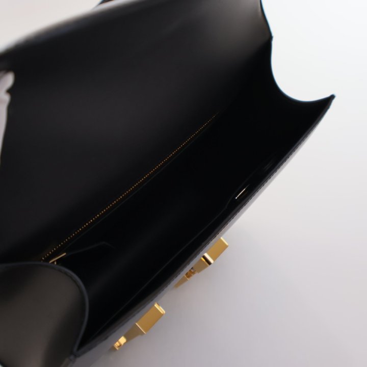 Pre-Owned Hermès Constance 24 Black Box Touch, open interior