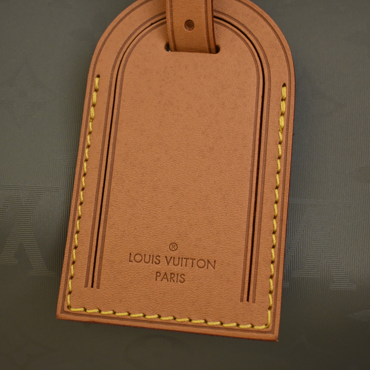 Pre-Owned Louis Vuitton 50 Monogram Titanium Keepall Bandouliere, interior label and date code