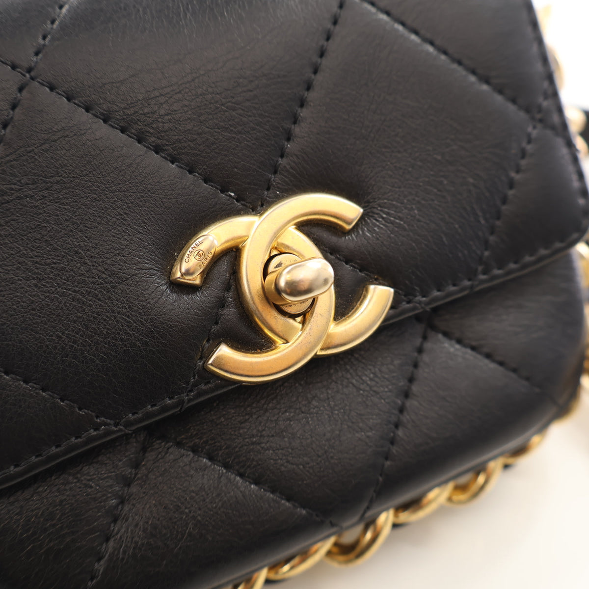 Pre-Owned Chanel Flap Bag Mini Lambskin CC, gold hardware close-up