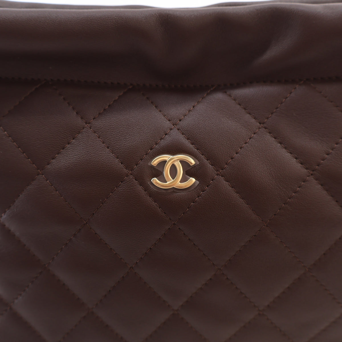 Chanel Lambskin Drawstring Clutch With Strap, photo 4 of 15