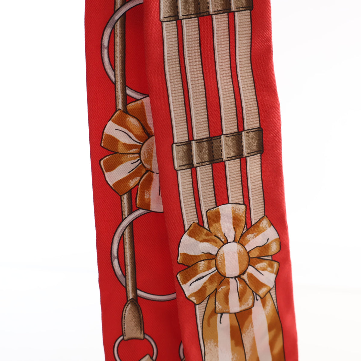 Pre-Owned Hermès Jumping Silk Twilly, flat lay, photo 6 of 7