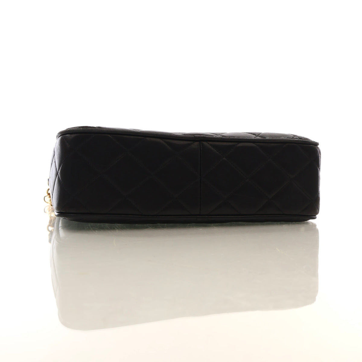 Vintage Chanel Camera Bag Small Lambskin Diana, base and feet view