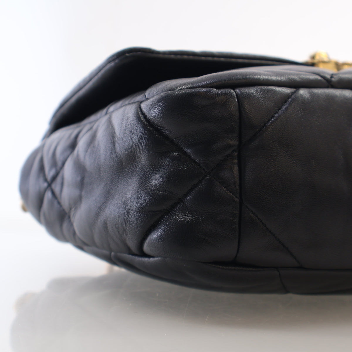 Pre-Owned Chanel 19 Flap Bag Medium Lambskin, base view, photo 6 of 19