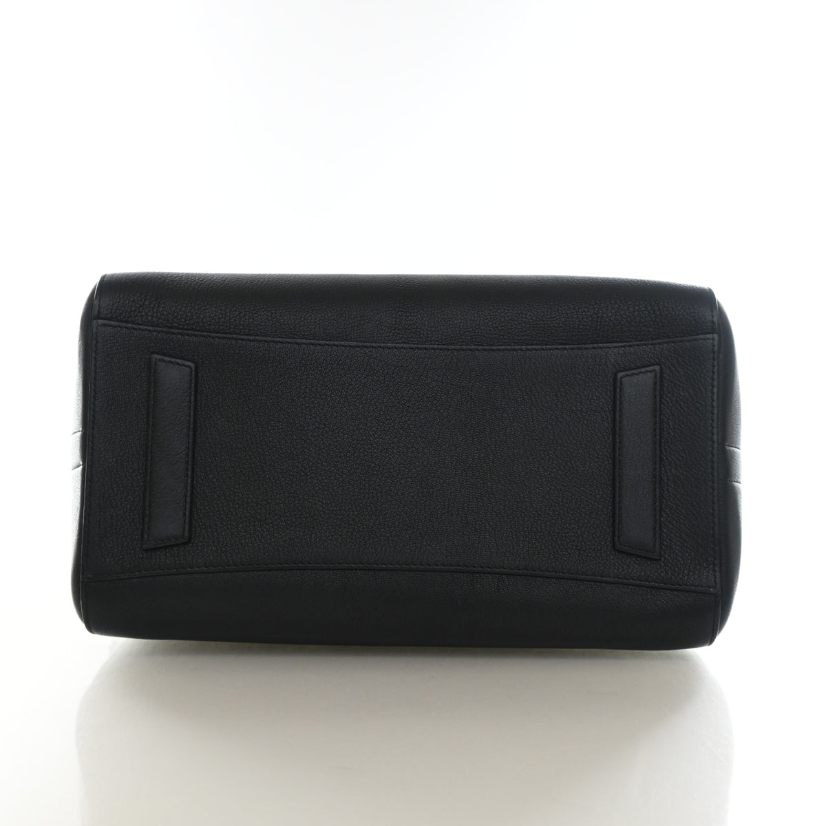 Pre-Owned Givenchy Antigona Medium Goatskin Bag, base and feet view, photo 9 of 16