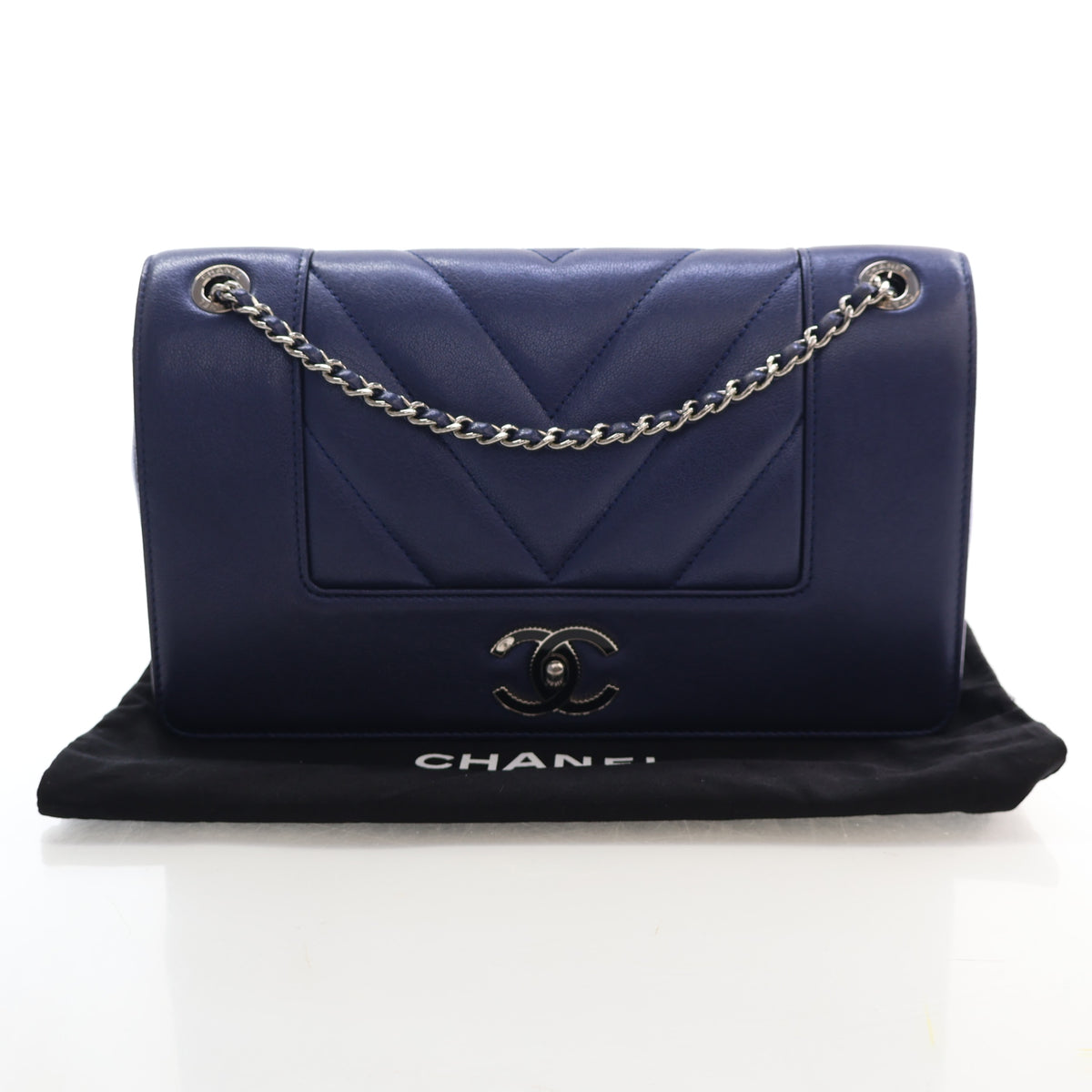 Vintage Chanel Flap Bag Lambskin Mademoiselle, front view