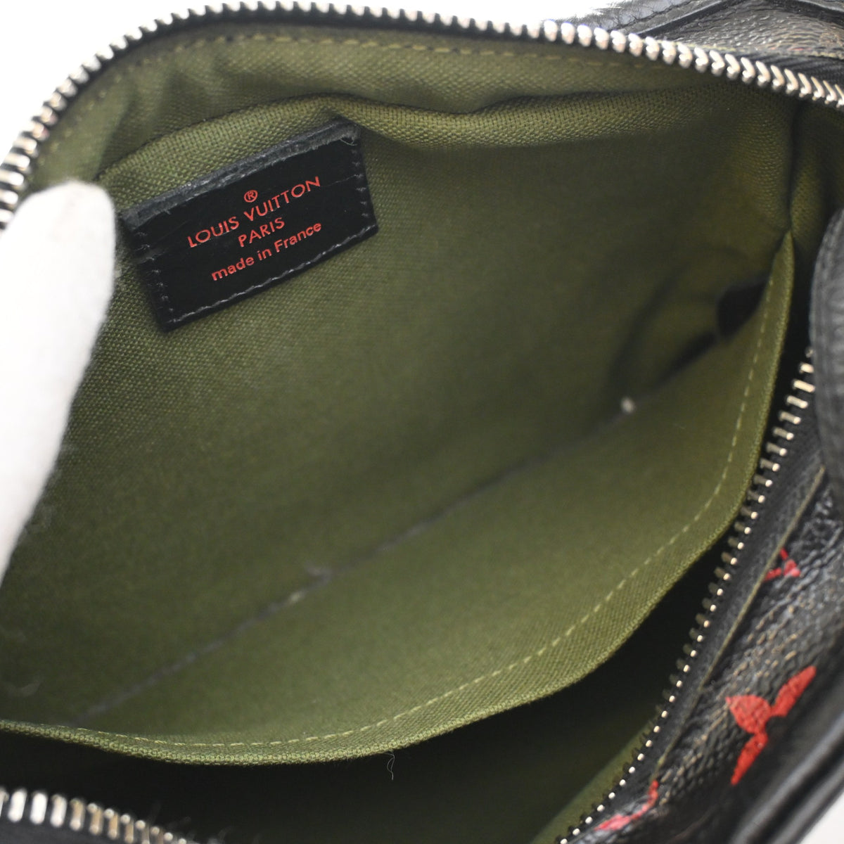Pre-Owned Louis Vuitton Monogram Infrarouge Petite Malle Soft, open interior with lining