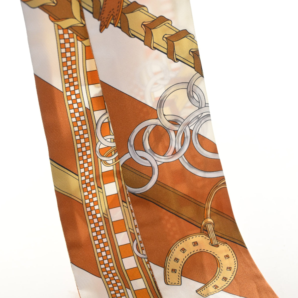 Pre-Owned Hermès Brides Et Gris Silk Twilly, flat lay, photo 4 of 7
