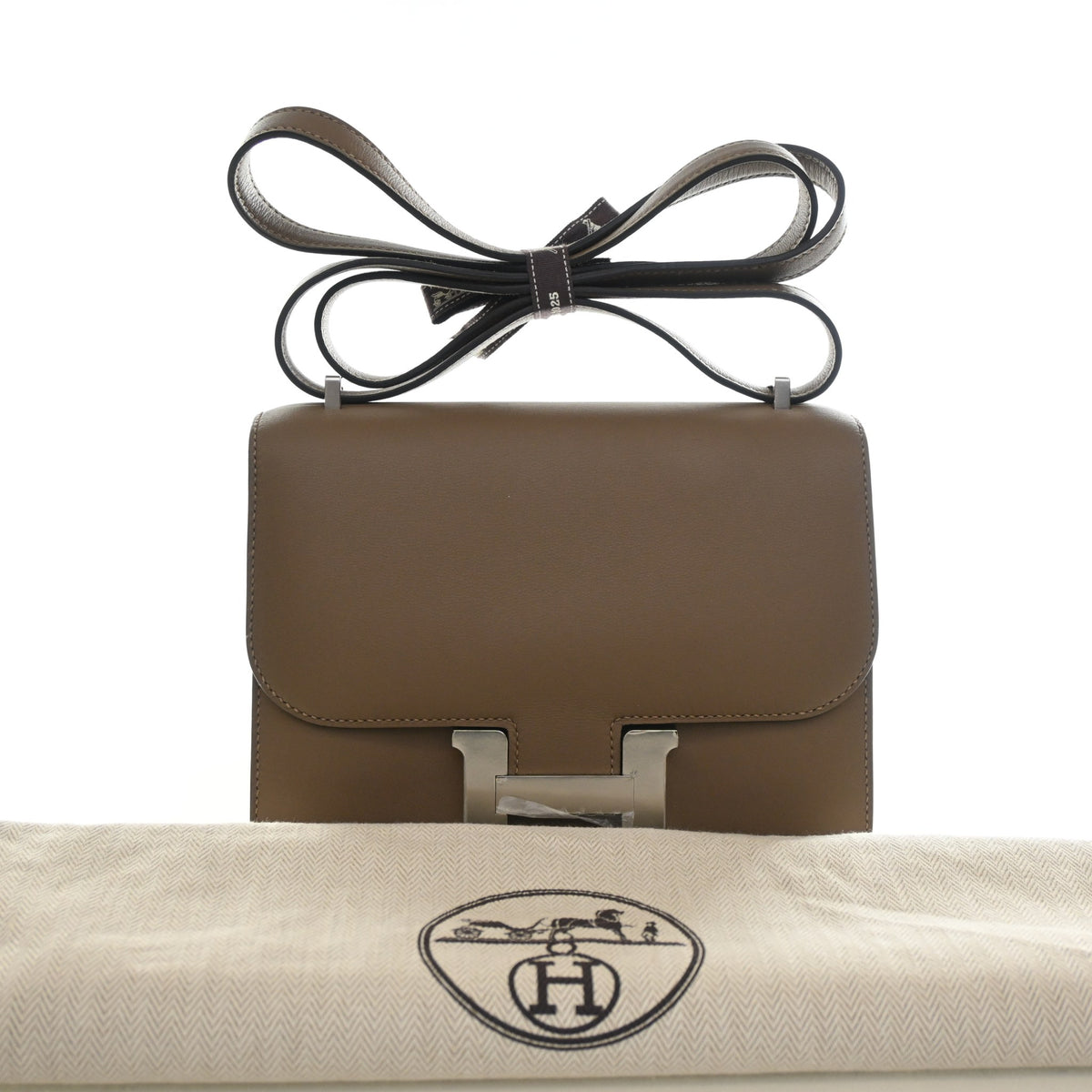 Pre-Owned Hermès Constance 18 Beige De Weimer Evercolor Leather, front view, photo 16 of 16