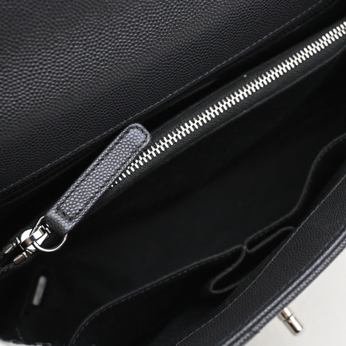 Pre-Owned Chanel Coco Handle Medium Caviar Leather Bag, open interior with lining, photo 13 of 17