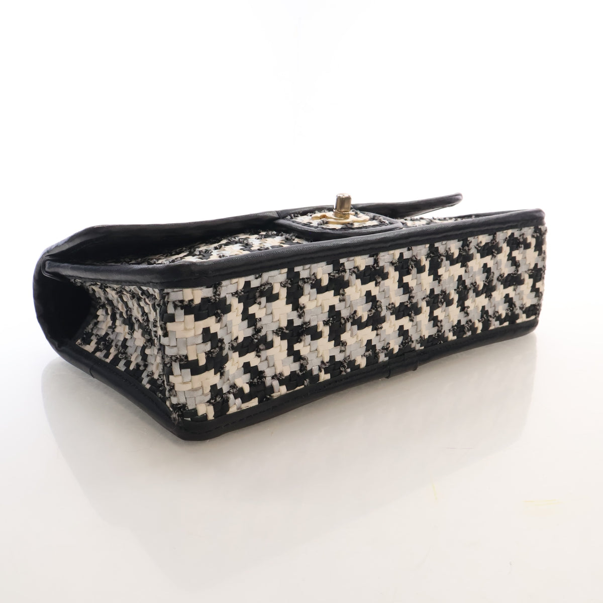 Pre-Owned Chanel Flap Bag Medium Mixed Fibers Classic Single, side profile