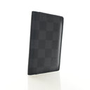 Louis Vuitton Damier Graphi...