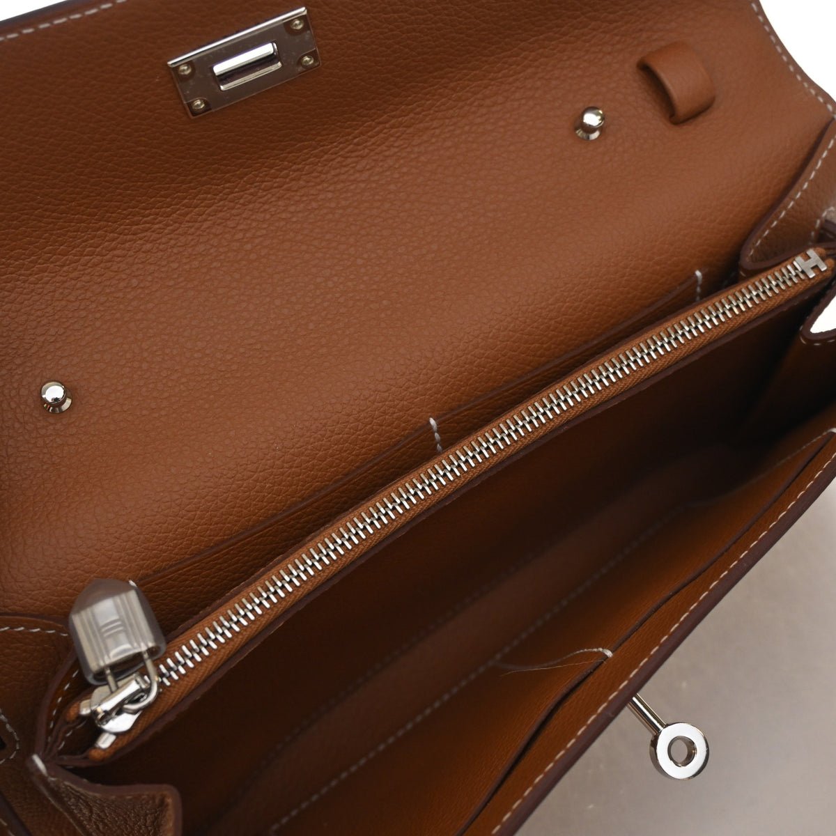 Hermes Gold Evercolor Kelly To Go Wallet, photo 11 of 12