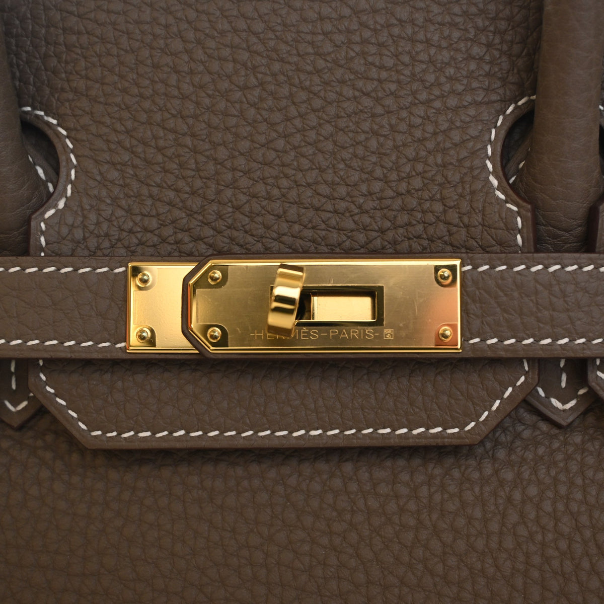 Pre-Owned Hermès Birkin 30 Etoupe Clemence Leather, gold hardware close-up