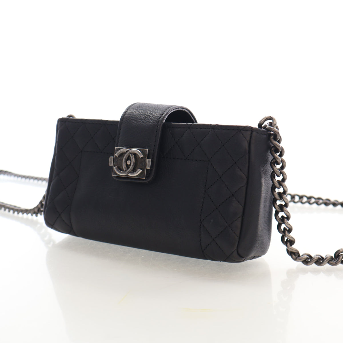 Pre-Owned Chanel Pochette Mini Calfskin Boy Reverso, three-quarter view