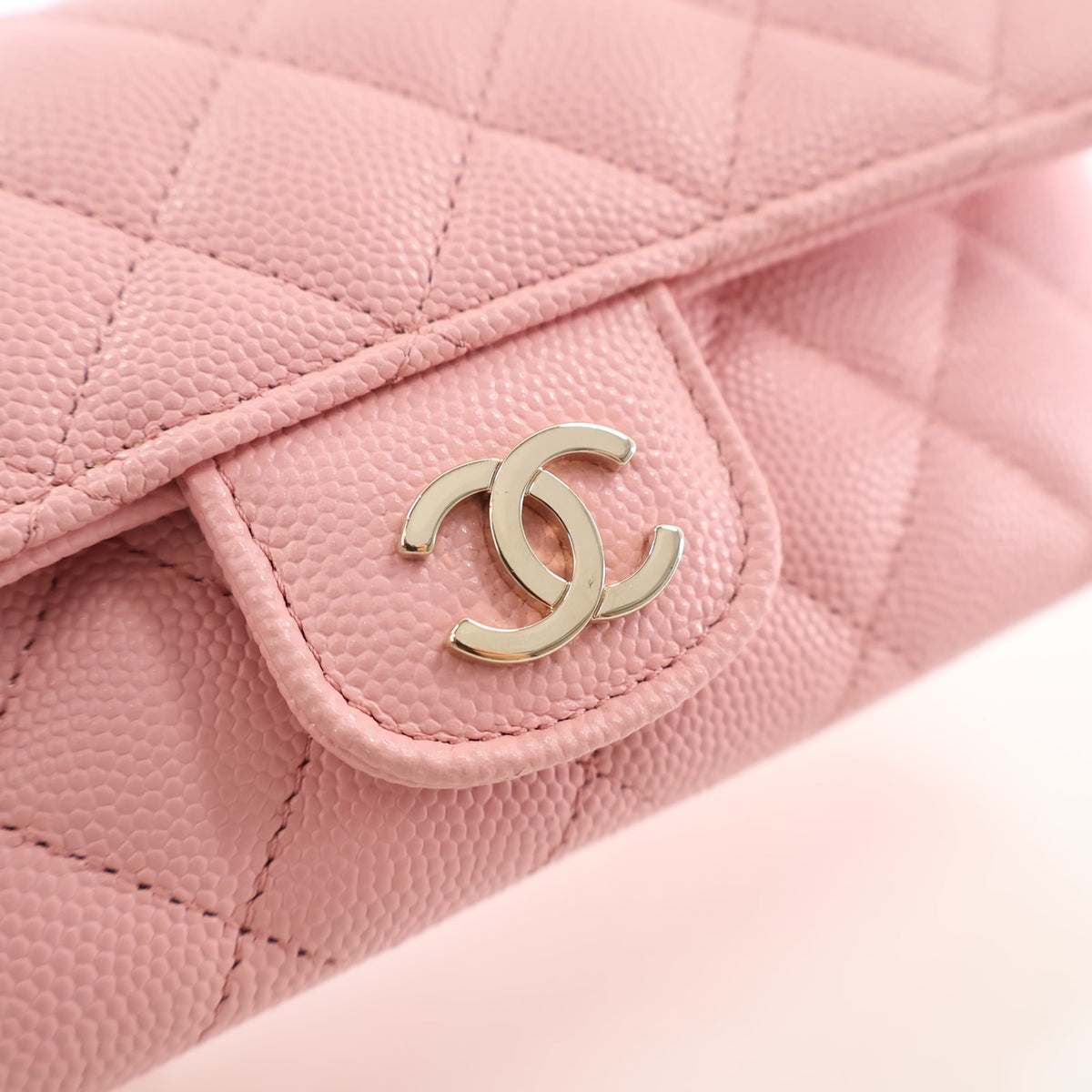 Chanel Caviar Sunglasses Case On Chain, photo 4 of 16