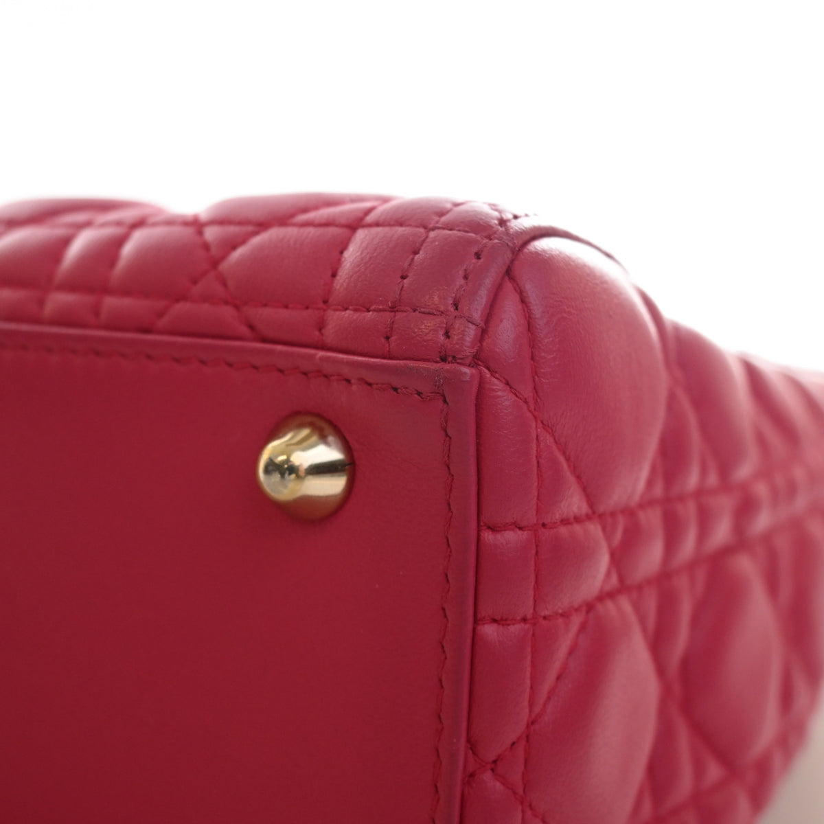 Pre-Owned Christian Dior Lady Dior Large Lambskin, corner and edge detail, photo 17 of 17