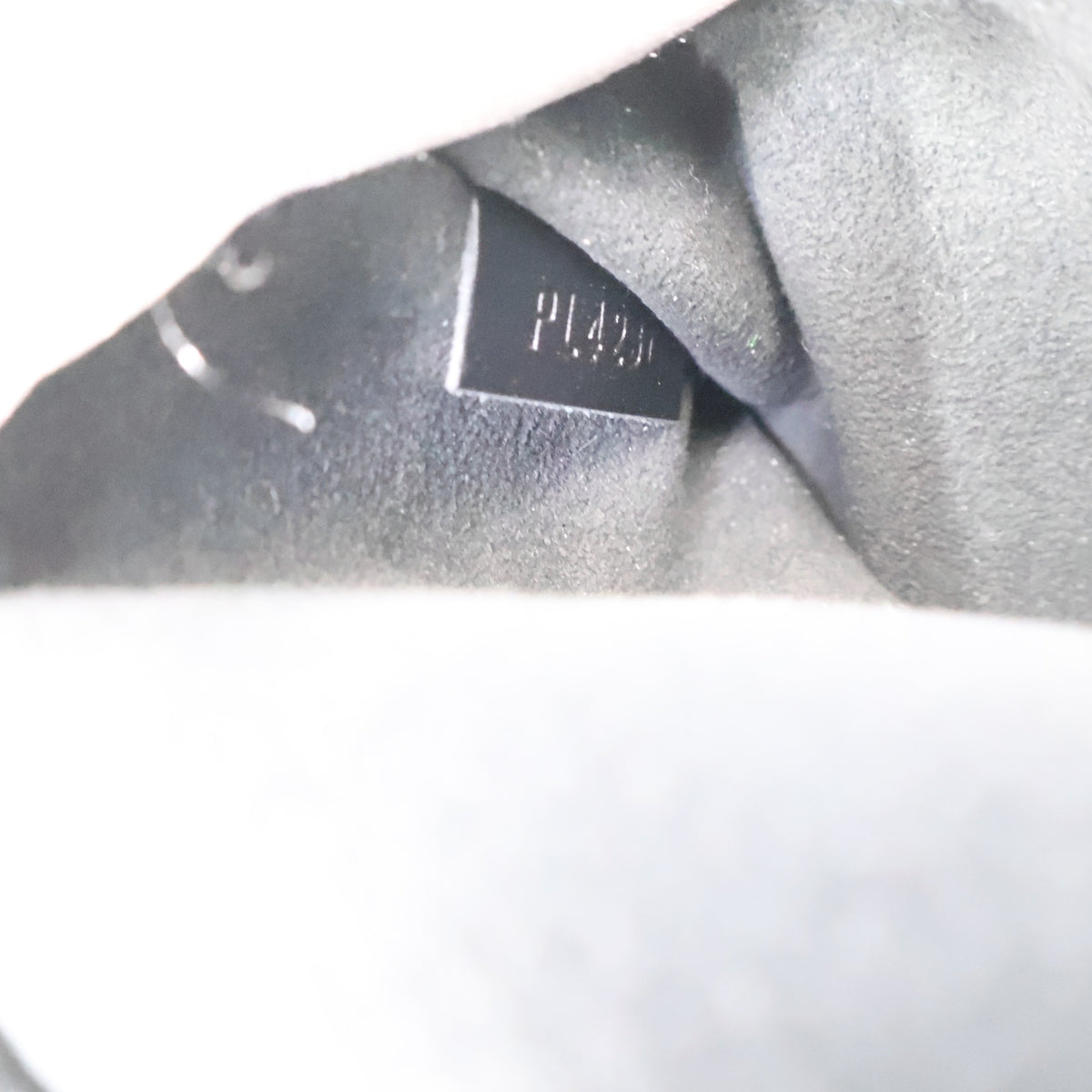 Louis Vuitton Reverse Monogram Vanity PM, photo 16 of 19