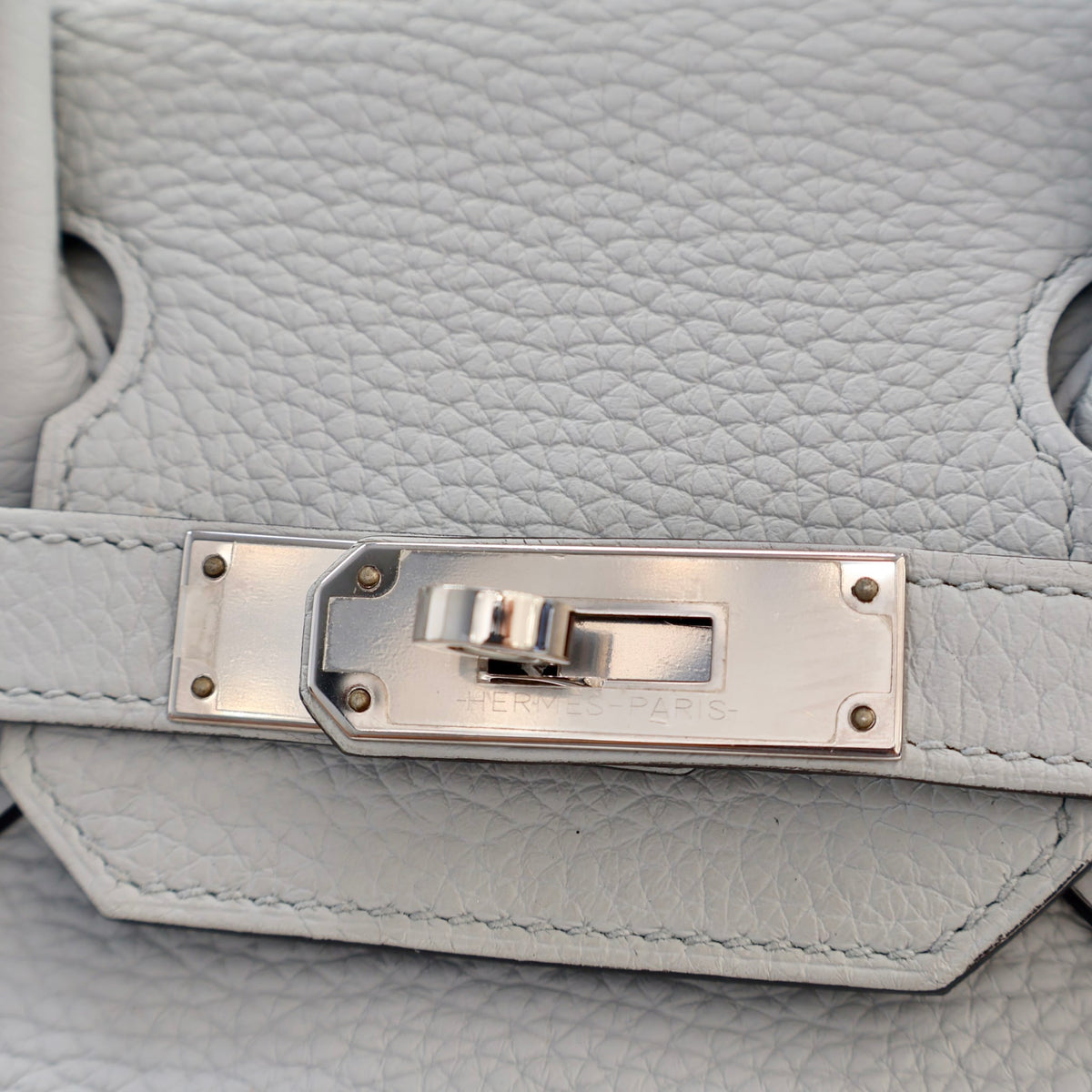 Pre-Owned Hermès Birkin 30 Bleu Pale Togo Leather, silver hardware close-up