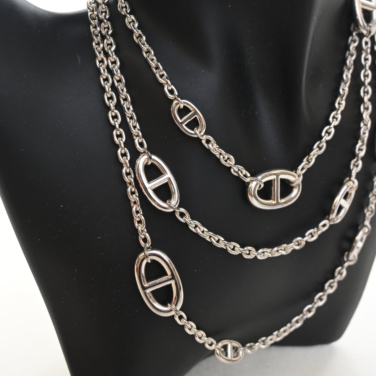 Pre-Owned Hermès Necklace 120 Farandole, silver hardware close-up, authenticated at Luxe Du Jour