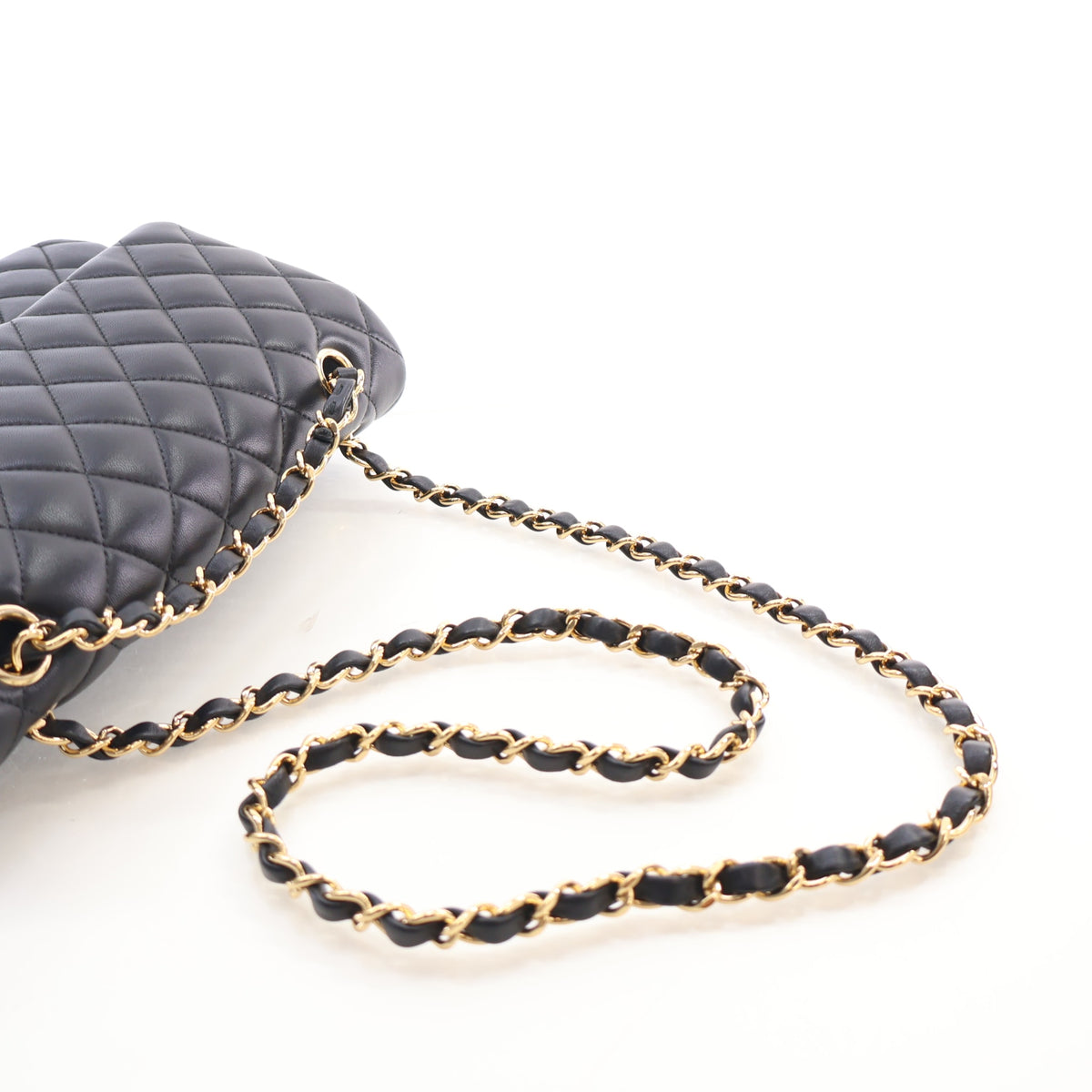 Pre-Owned Chanel Classic Double Flap Medium Lambskin Bag, strap and chain detail, photo 10 of 20