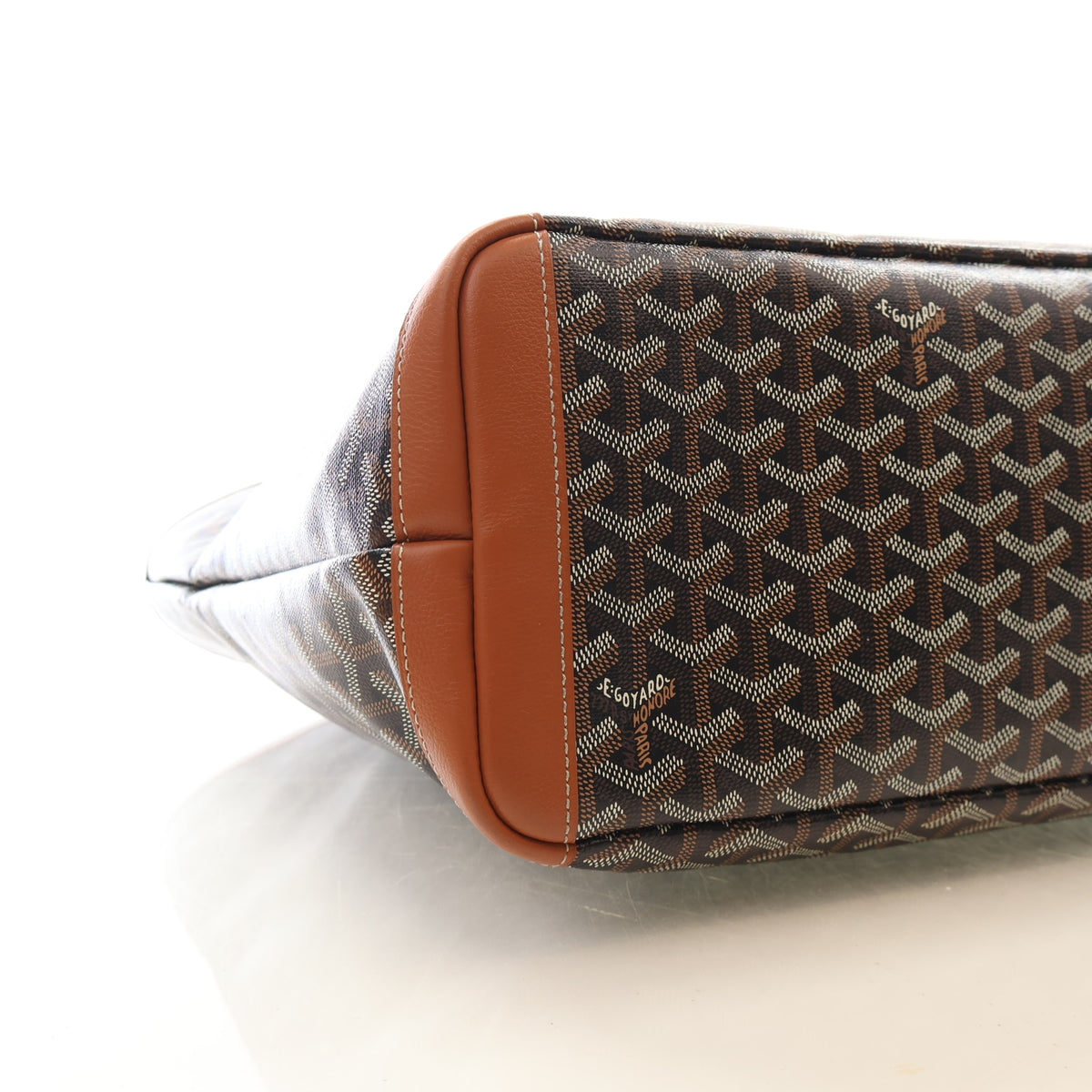 Goyard Goyardine Artois MM, photo 6 of 15