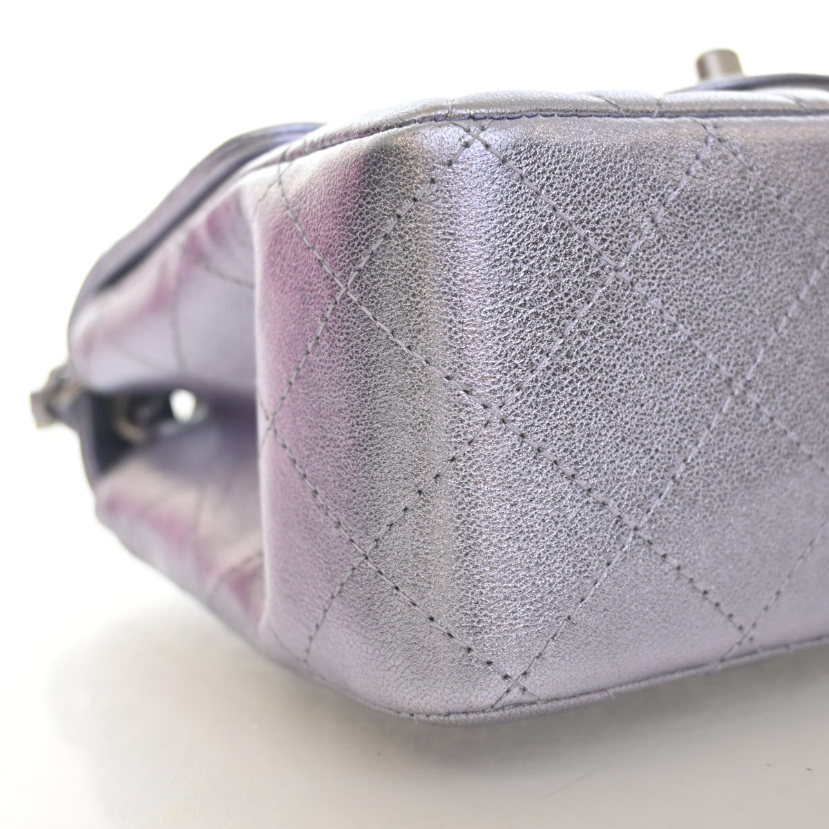 Pre-Owned Chanel Classic Flap Mini Calfskin Square Bag, corner and edge detail