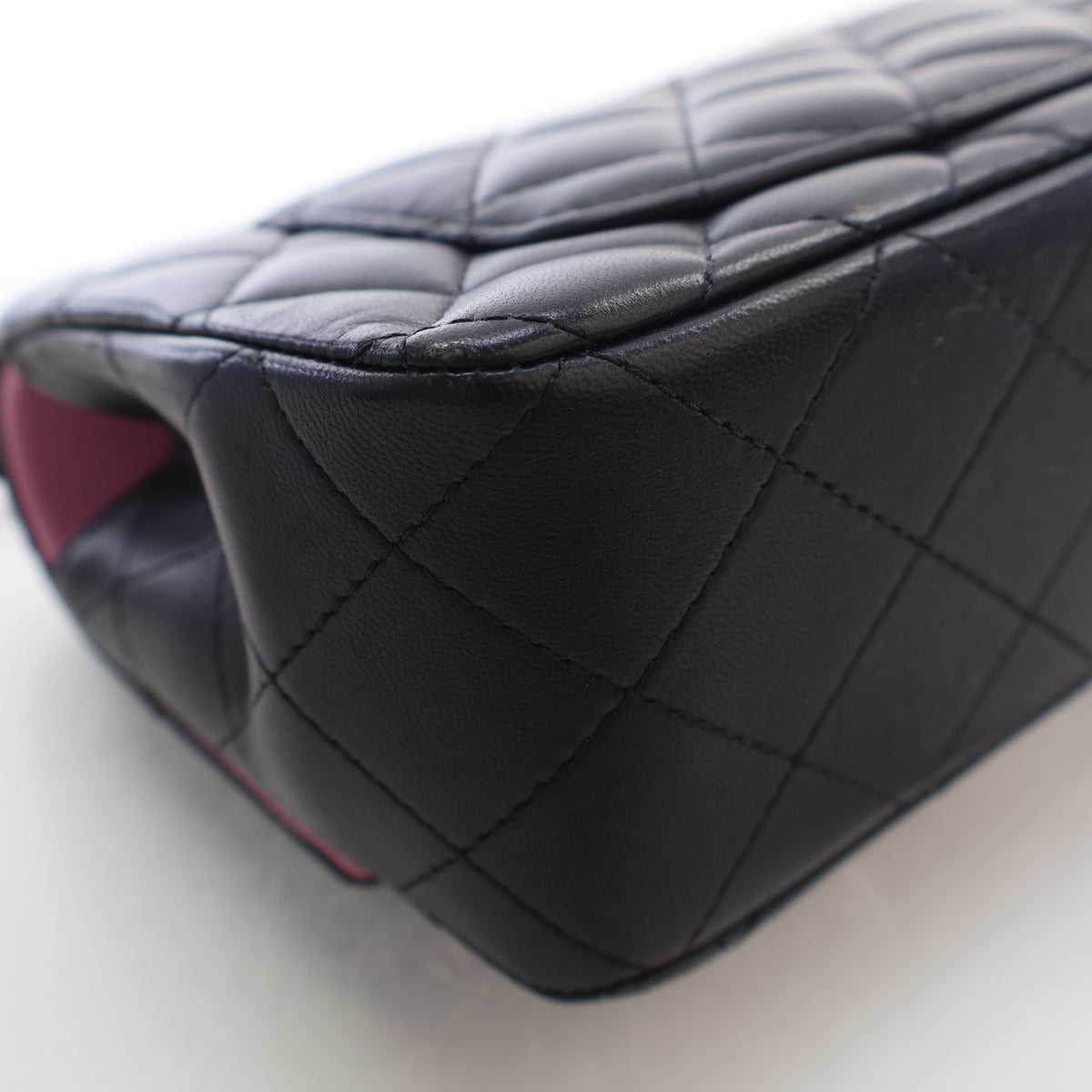Pre-Owned Chanel Classic Flap Mini Lambskin Rectangular Top Handle Bag, corner and edge detail, photo 13 of 19