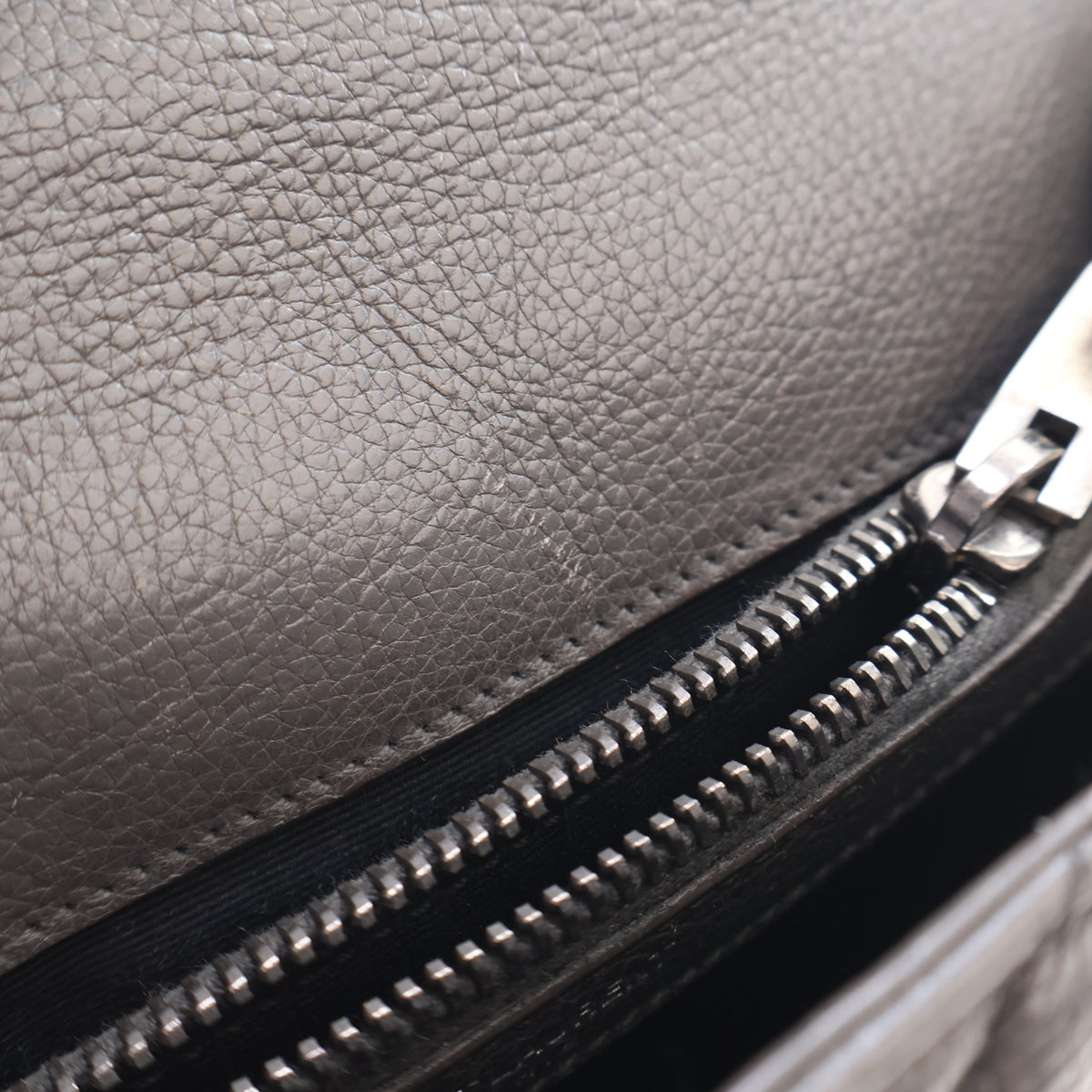 Saint Laurent Medium Calfskin Chevron College Bag, photo 16 of 19