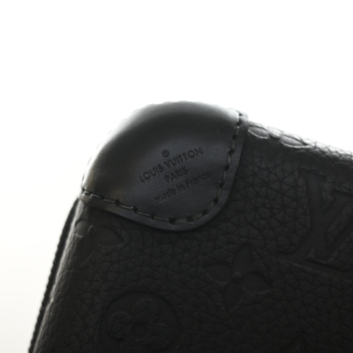 Louis Vuitton Monogram Taurillon Horizon Clutch, photo 4 of 12