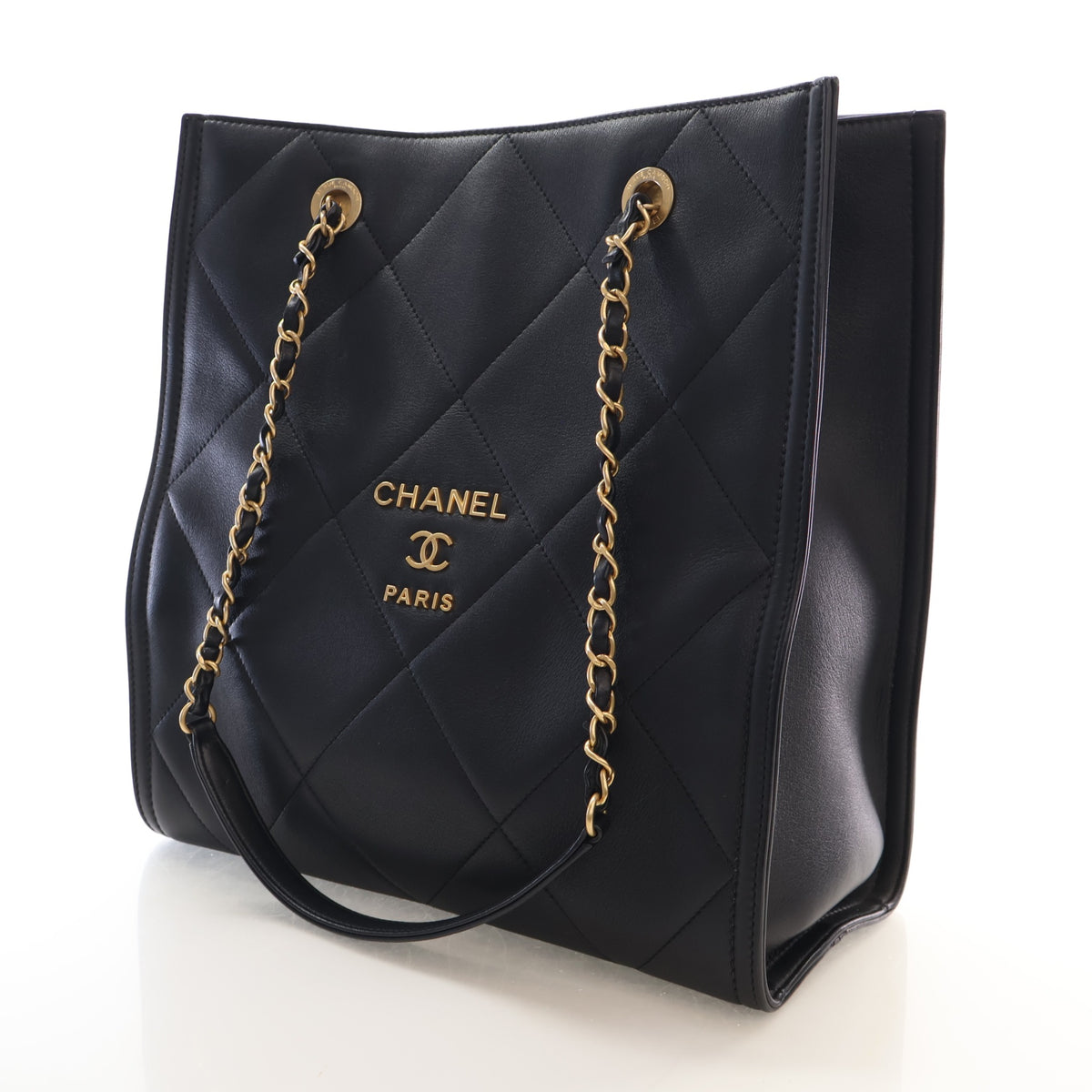 Pre-Owned Chanel Shopping Tote Lambskin CC, front view