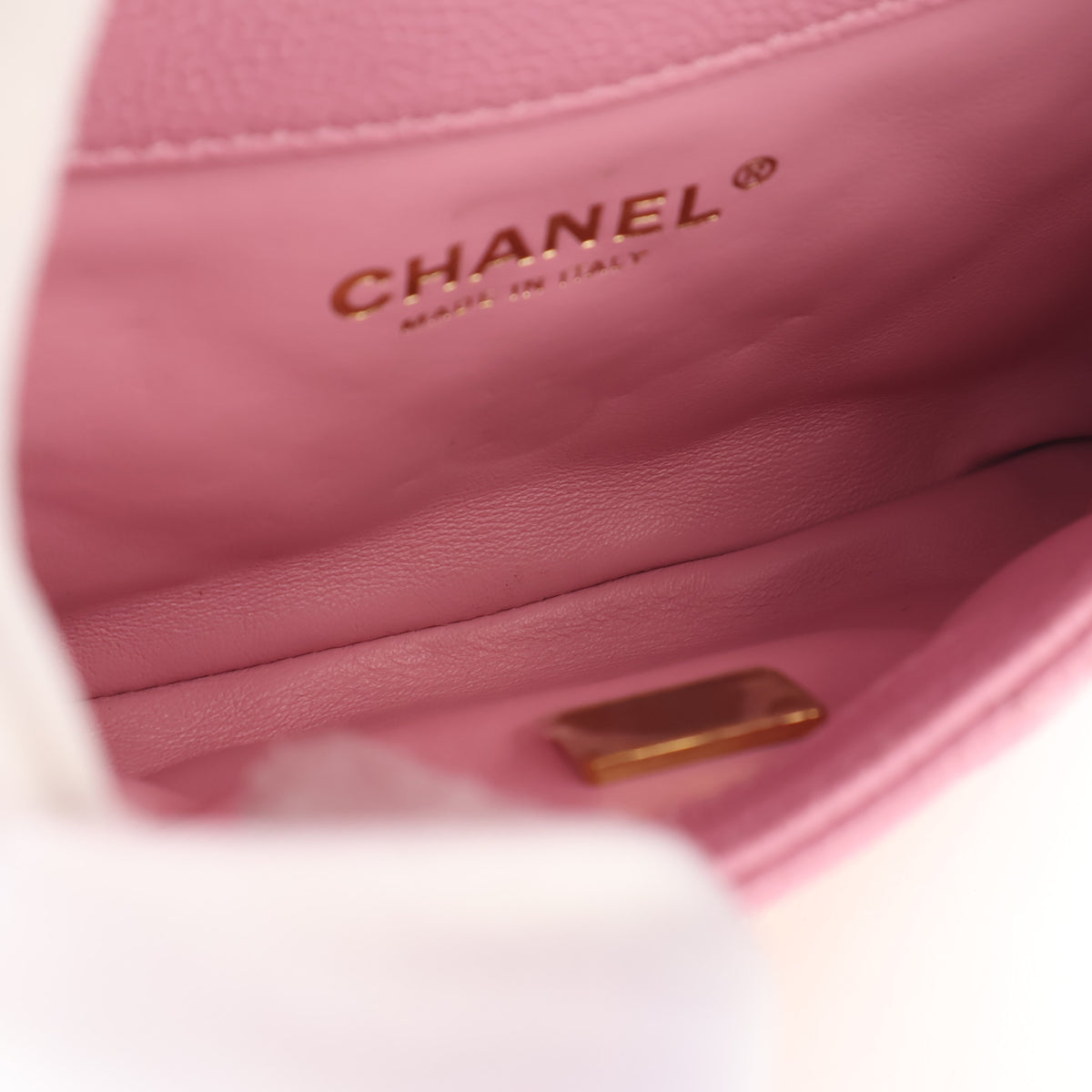 Pre-Owned Chanel Belt Bag Caviar Leather Pick Me Up Flap, open interior