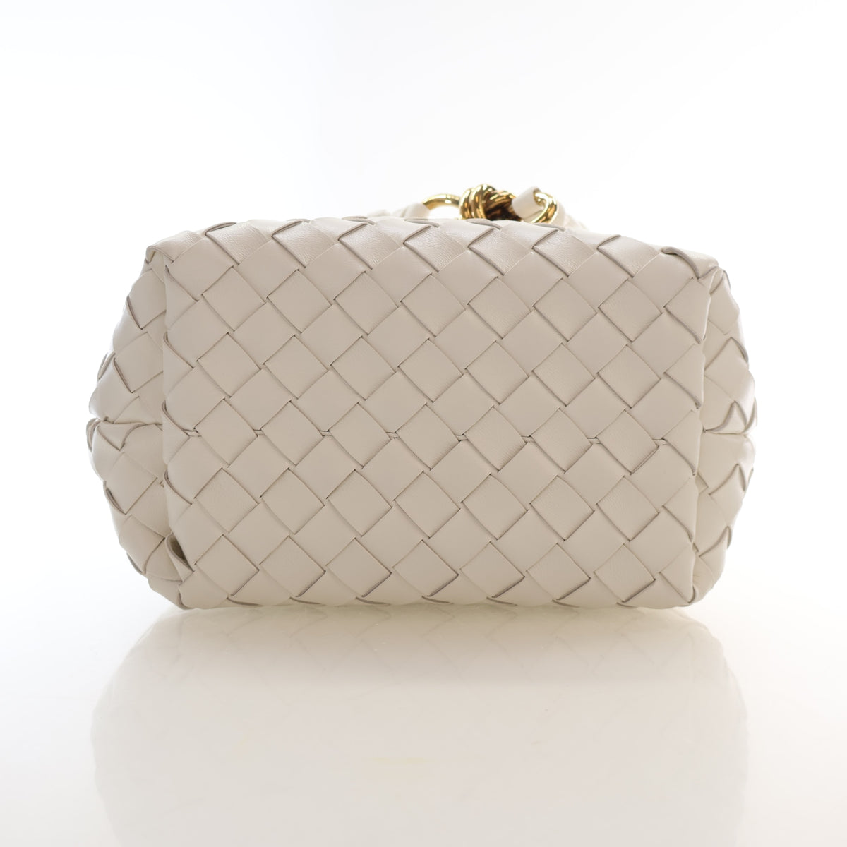Pre-Owned Bottega Veneta Andiamo Small Intrecciato Lambskin Bucket, base and feet view, photo 9 of 15