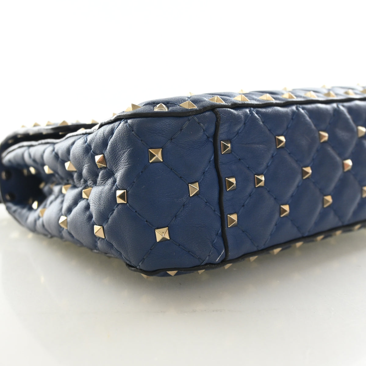Pre-Owned Valentino Shoulder Bag Lambskin Rockstud Spike, base view