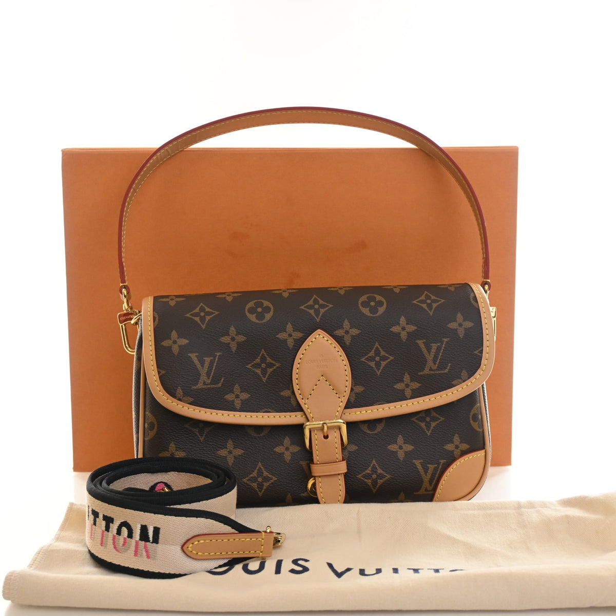Louis Vuitton Monogram Canvas Diane, photo 14 of 14