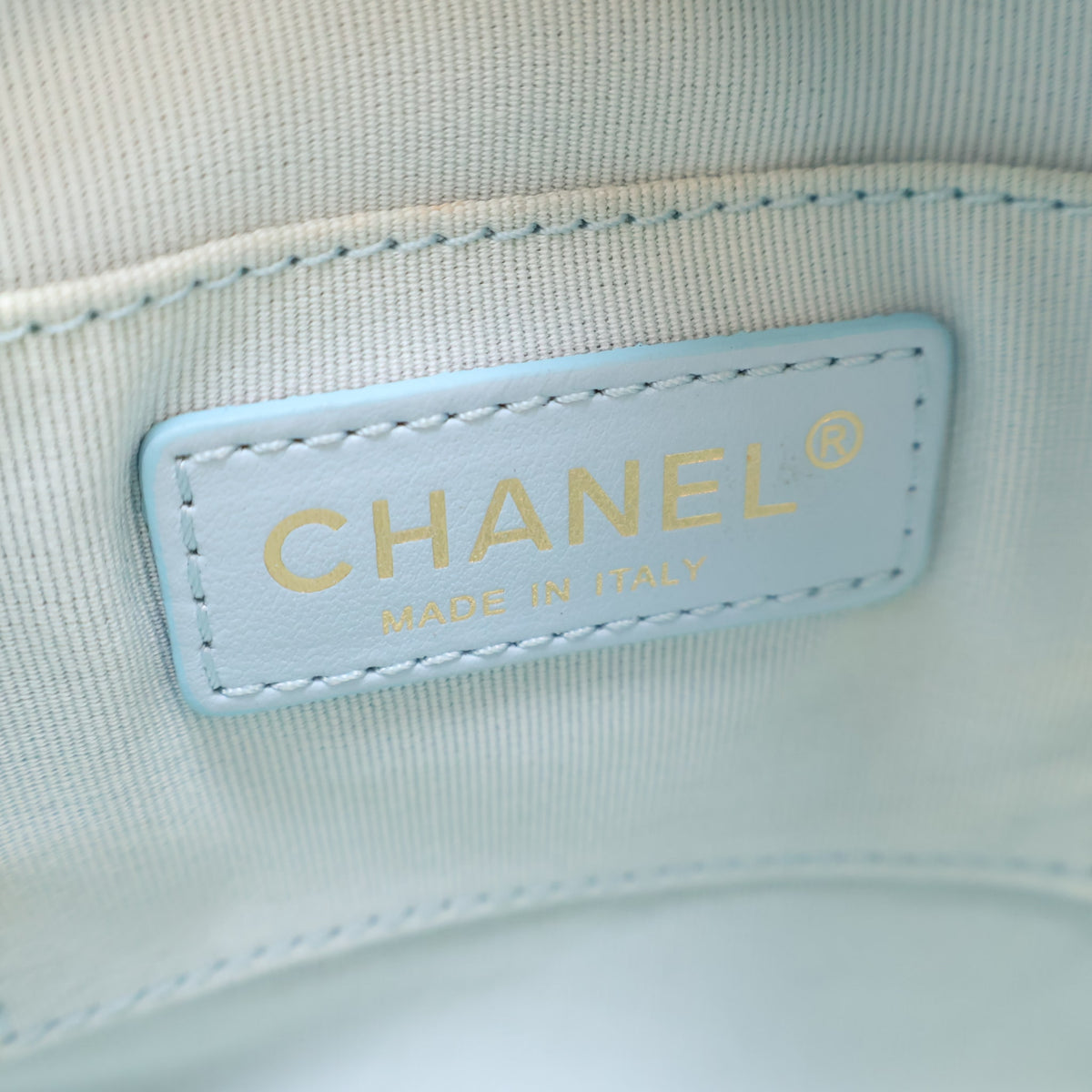Pre-Owned Chanel Case Mini Lambskin My Perfect Camera, logo detail