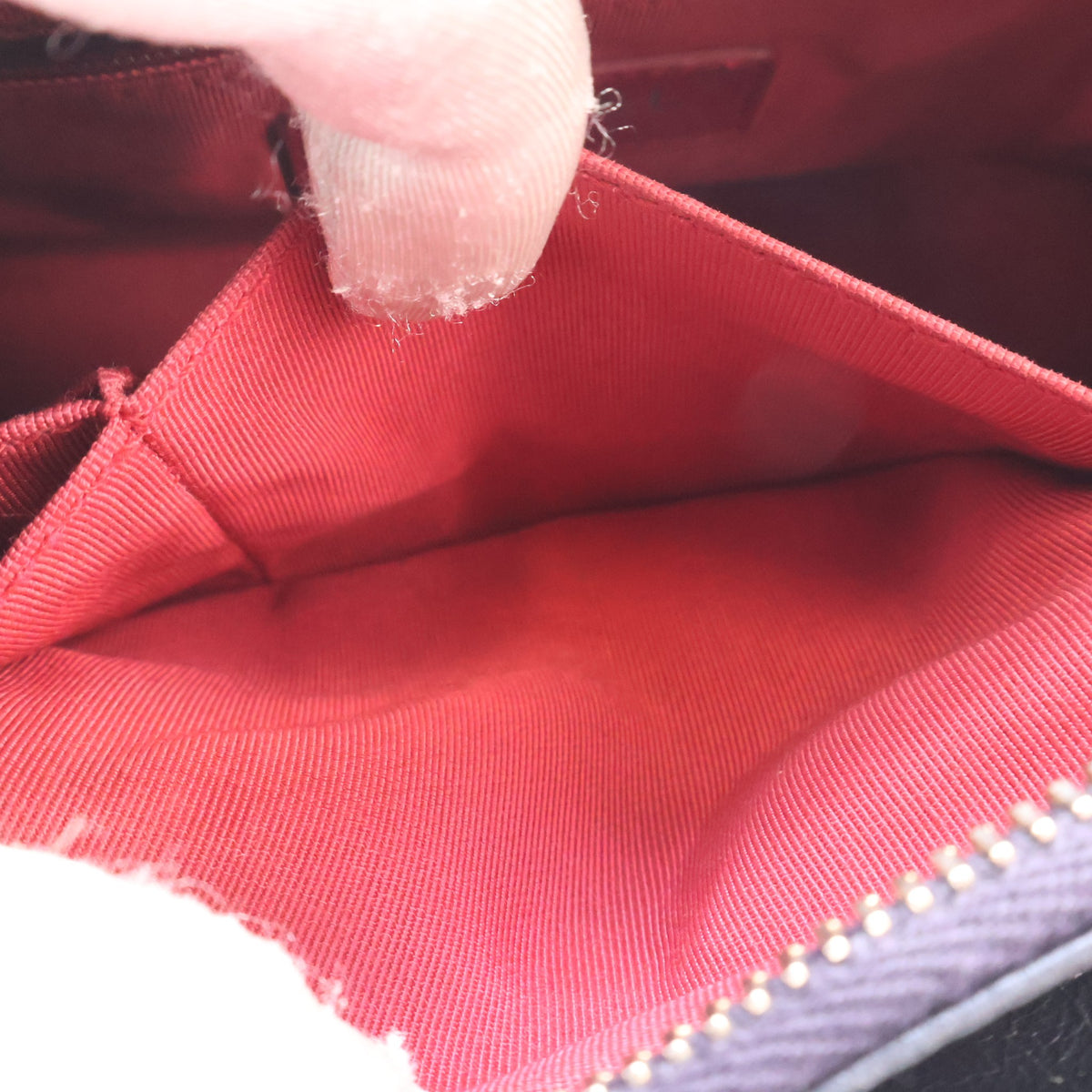 Chanel Calfskin Gabrielle Hobo, photo 13 of 17