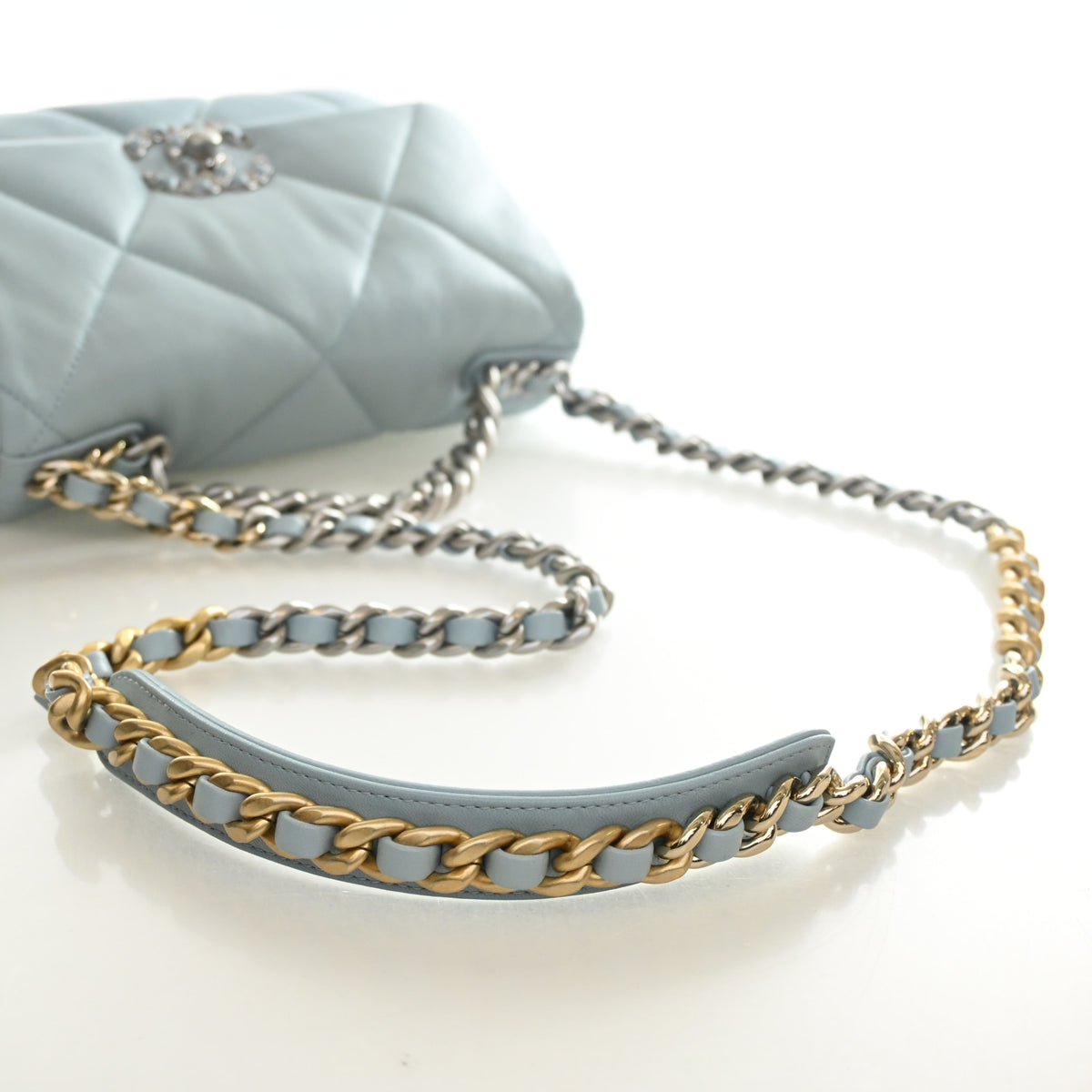 Chanel Medium Lambskin 19 Flap Bag, photo 13 of 14