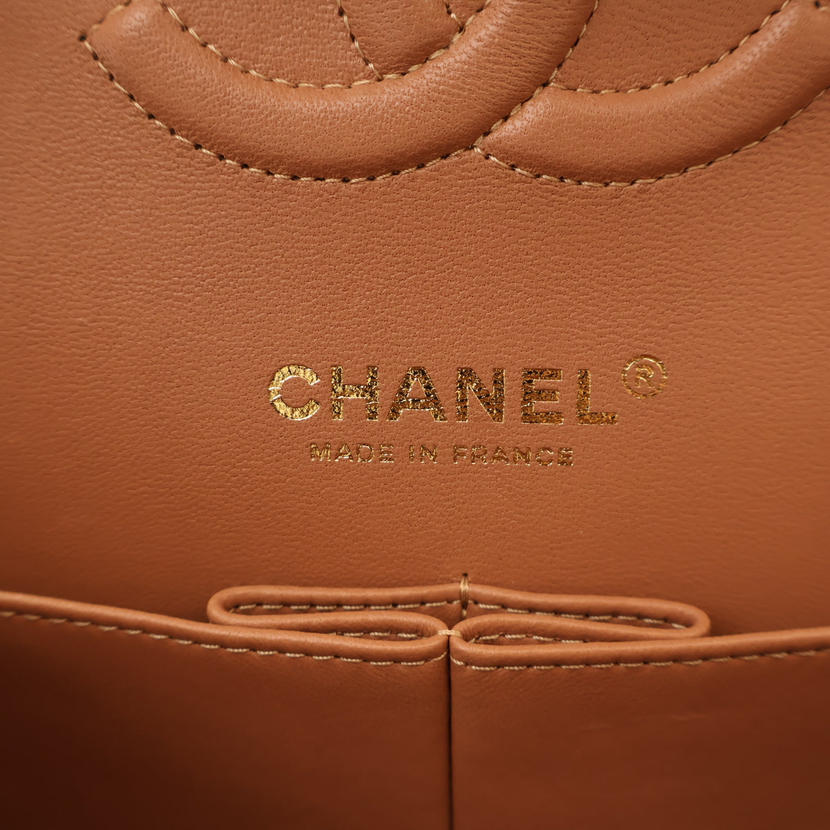 Chanel Medium Lambskin Classic Double Flap Bag, photo 15 of 17