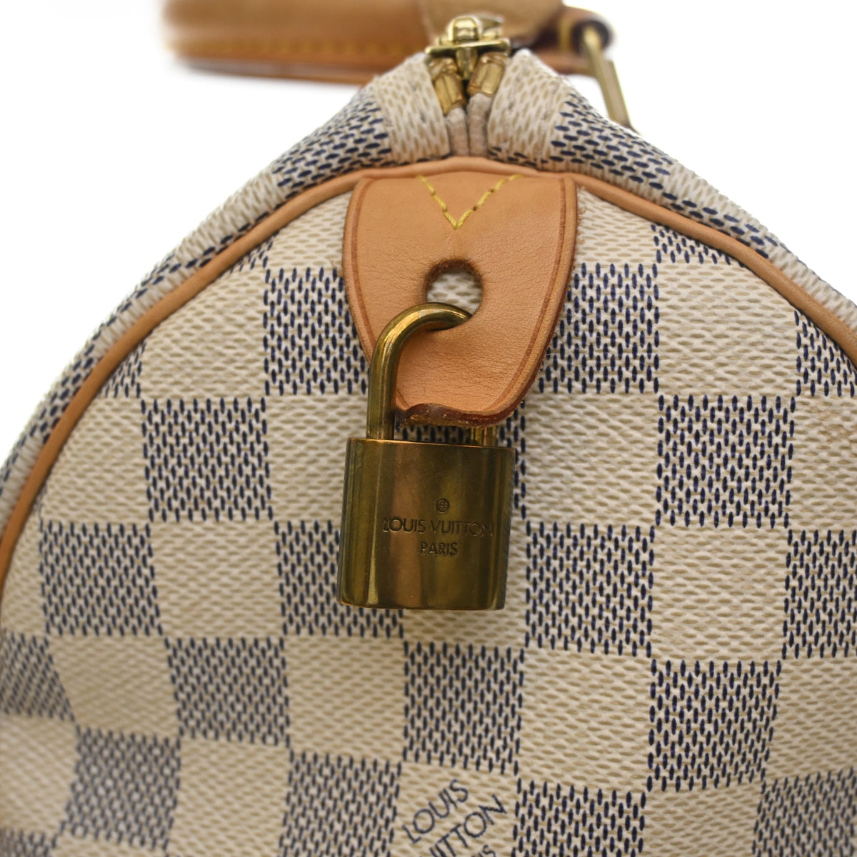 Pre-Owned Louis Vuitton Speedy 25 Damier Azur, gold hardware close-up, photo 14 of 17