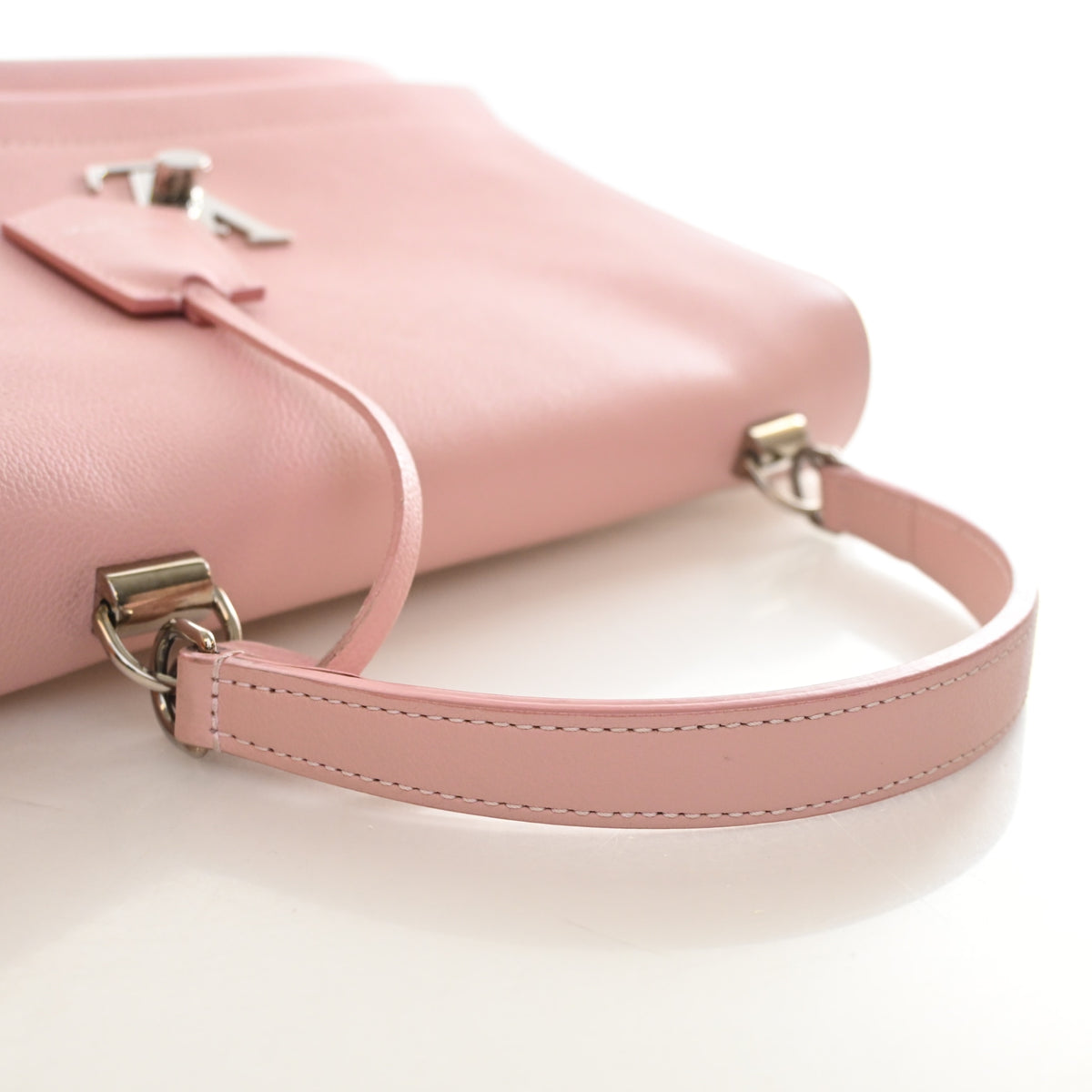 Louis Vuitton Calfskin Lockme II Top Handle, photo 10 of 21