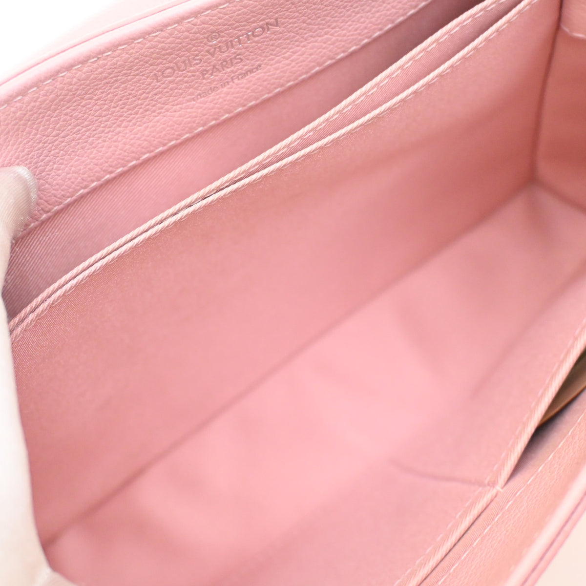 Louis Vuitton Calfskin Lockme II Top Handle, photo 13 of 21